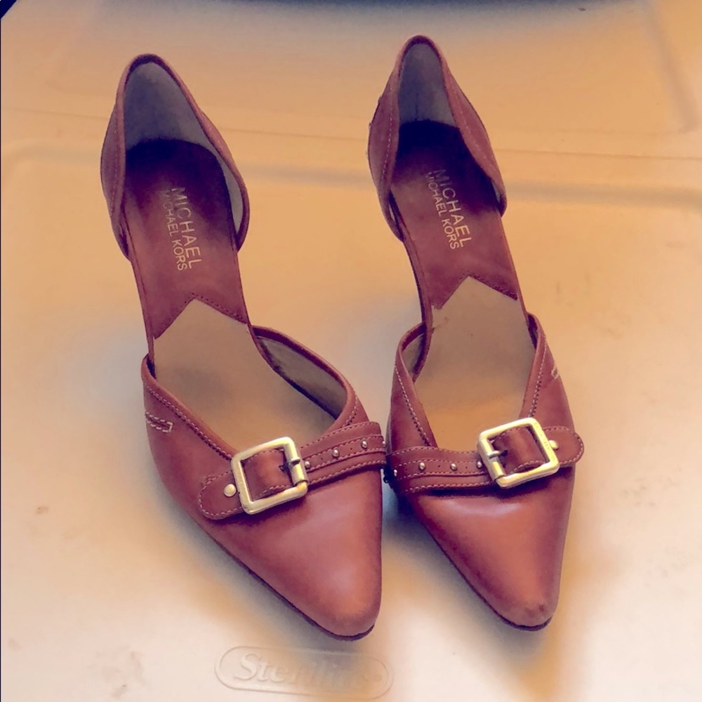NWOT CUTE MICHAEL KORS HEELS SZ 6